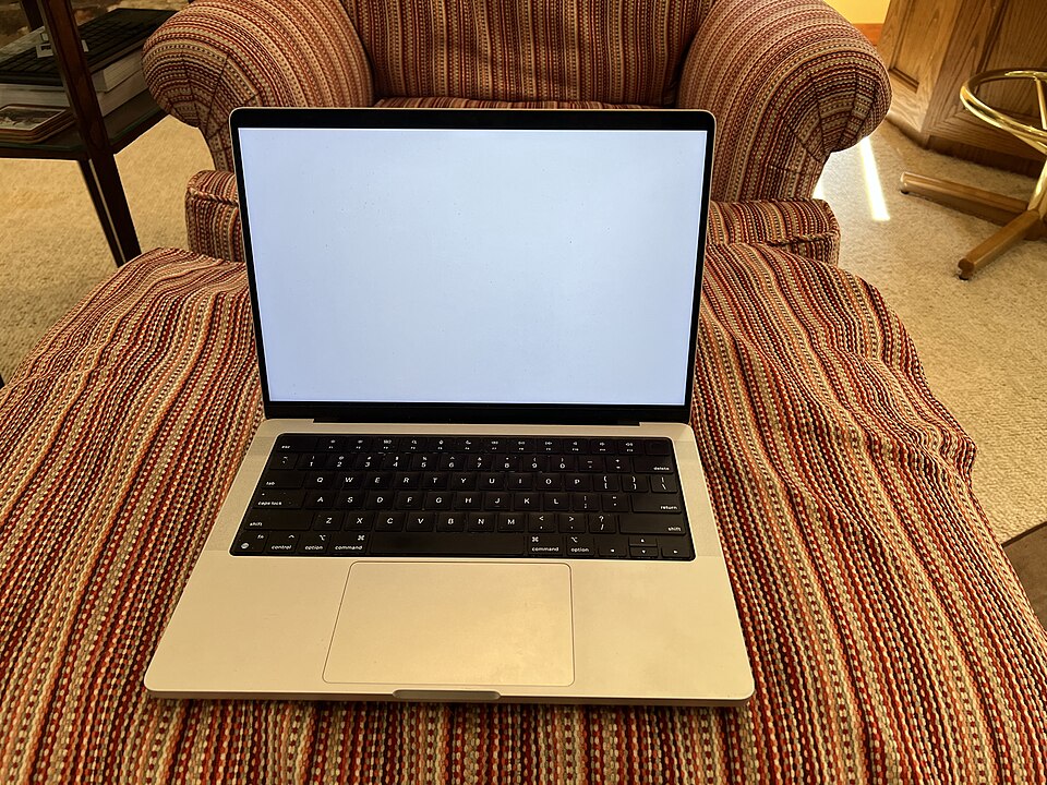 Apple MacBook Pro 14